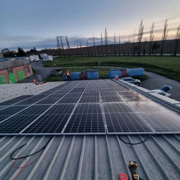 313403696 143235338465541 2821325952908388675 N